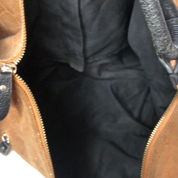 LOLA BERNARD MODENA burnt Orange croc embossed leather/suede shoulder handbag. - Picture 12 of 16